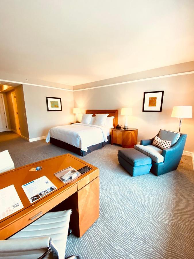 Private Condo Hotel At Four Seasons Brickell 마이애미 외부 사진